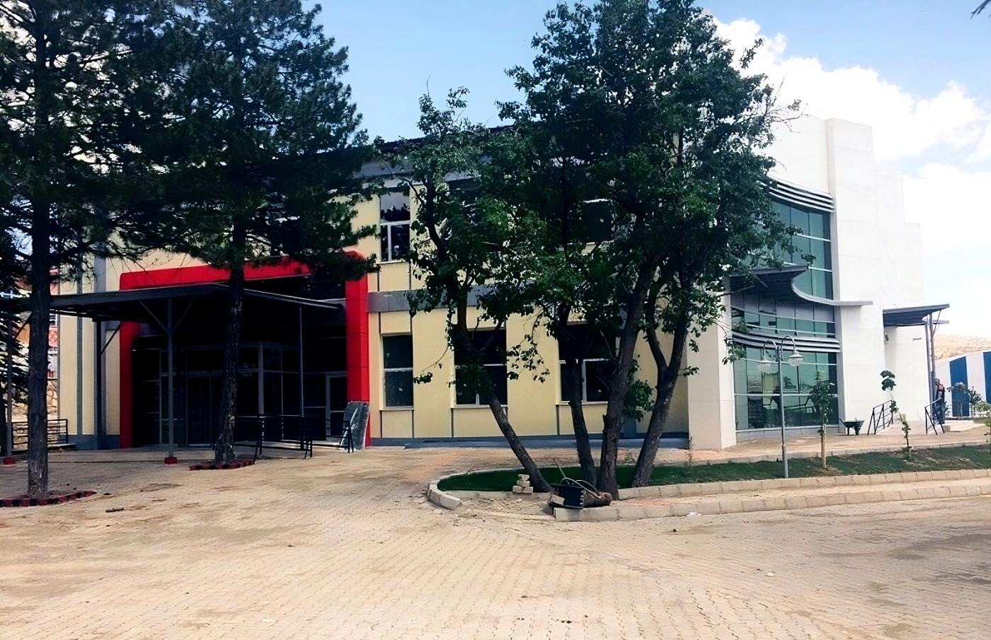 Hozat le Devlet Hastanesi